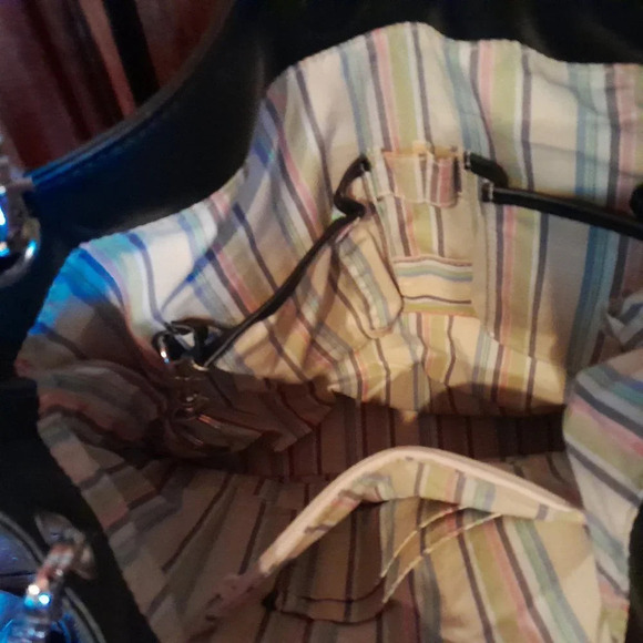 Vintage Indeed Black Leather Shoulder Bag - Picture 8 of 11